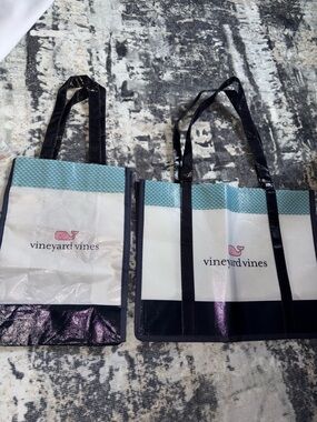 2 new vineyard vine recyclable tote bags